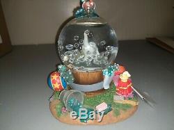 Disney Store Snow Globe Dumbo Takes A Bath Works with Box
