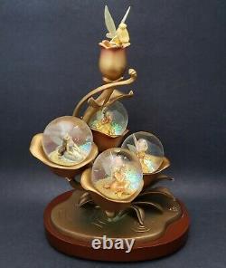 Disney Store Tinker Bell & 4 Fairies Snow Globe Gold Flowers Light Up Wood Base