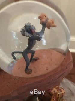Disney The Lion King Pride Rock Circle of Life Musical Snowglobe RARE NEW in Box