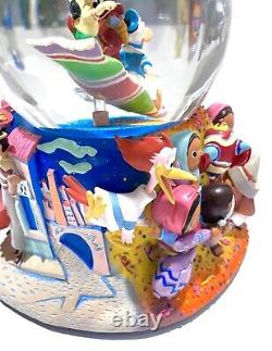 Disney'The Three Caballeros' Donald Duck La Cucaracha moving Musical Snow Globe