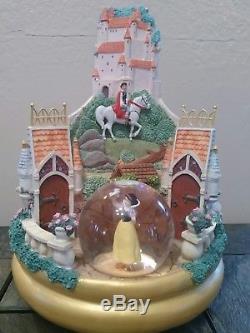 Disney Three Princesses Castle Musical Snowglobeaurora, Cinderella & Snow White
