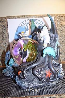 Disney Villains Musical Lighted Snow Globe Ursula Maleficent Jafar Evil Queen