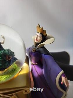 Disney Villains Snow Globe Snow White Evil Queen Rotating Snowglobe EUC