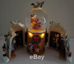 Disney Winnie The Pooh Family Winter Treehouse Musical Snowglobe Christmas Globe