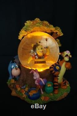 Disney Winnie The Pooh Honey Bee Tree Musical Globe Tigger Eeyore Piglet Lightup