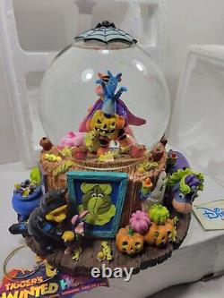 Disney Winnie the Pooh Halloween Tiggers Haunted House Musical Snow Globe Works