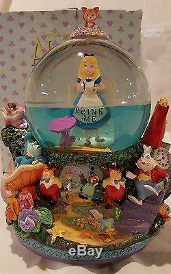 Disney's Alice In Wonderland Snowglobe Drink Me