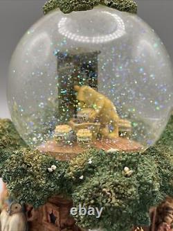 Disney's Classic Pooh Snow globe With Original Box And Styrofoam. Excellent Cond