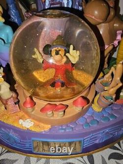 Disney's Sourcerer Mickey Mouse Fantasia snow globe RARE-Retired
