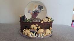 Disney's Uncle Scrooge McDuck FEELS GOOD TO BE RICH Musical Snow Globe Rare