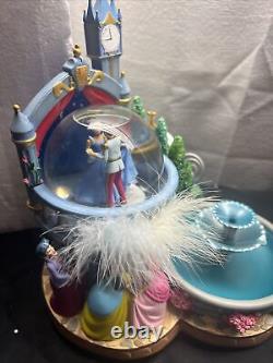 Disneys Cinderella Snowglobe Fountain Snow Globe