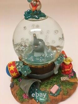 Disneys Dumbo Takes A Bubble Bath Musical Snow Globe With Working Bubbles