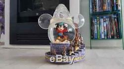 Extremely Rare! Walt Disney Mickey Mouse Fantasia Snowglobe Statue