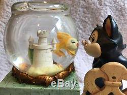Figaro and Cleo from Pinocchio Disney Snow Globe