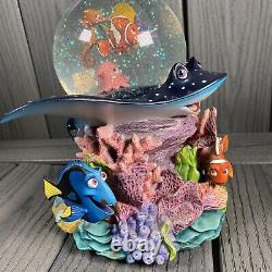 Finding Nemo Over The Waves Snow Globe Disney Store Sound and Blower Works