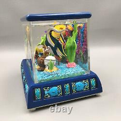 Finding Nemo Snow Globe Music Box Aquarium Retired Disney Store EXCELLENT