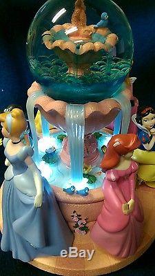 NIB Disney Princess Snowglobe Musical Wishing Fountain Rare RETIRED