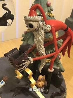 Nightmare Before Christmas Snowglobe Santa Jack Toys Village Statue Disney World
