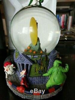 Nightmare before christmas Musical Light Up Snow Globe Original Disney 1993