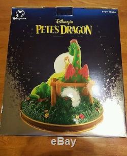 Pete's Dragon Musical Snowglobe (Elliot) Disney with box great condition