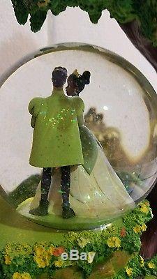 Princess and the Frog Disney Tiana snow globe snowglobe with box