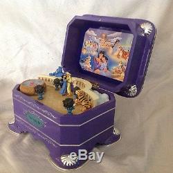 RARE Disney Aladdin JASMINE'S DANCE EVER AFTER Spin Fig. Musical Box WithCOA-HTF