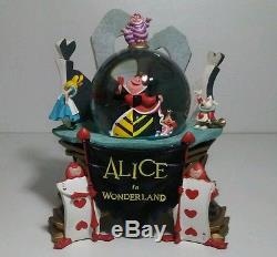 RARE Disney Alice in Wonderland QUEEN OF HEARTS Musical SnowGlobe