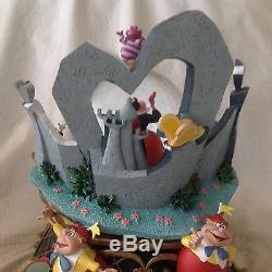 RARE Disney Alice in Wonderland QUEEN OF HEARTS Musical SnowGlobe-MIB