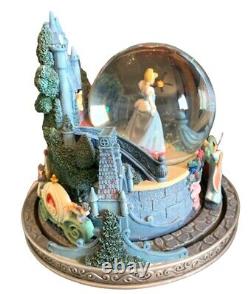 RARE-Disney Cinderella Midnight Magic Snow Globe, Rotating base