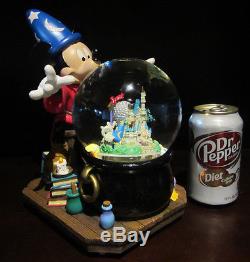 RARE Disney Fantasia Sorcerer Mickey Mouse Castle Themeparks Snowglobe Music Box