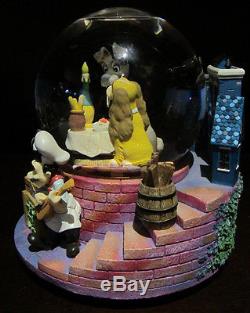 RARE Disney Lady and the Tramp Spaghetti Love Scene Romantic Snowglobe Music Box