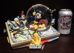 RARE Disney Mickey Mouse Fab 5 Comic Strip Inc And Paint Snowglobe Music Box