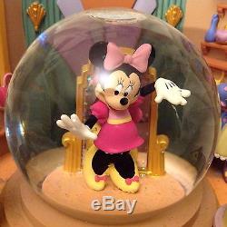 RARE Disney Minnie Mouse & Daisy MINNIE'S BOW-TIQUE Figurines SnowGlobe