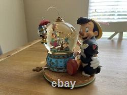 RARE Disney Pinocchio and Figaro Magic Musical Snow Globe Brahm's Waltz