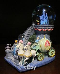 RARE Disney Store Princess Cinderella Castle Glass Slipper Snowglobe Music Box