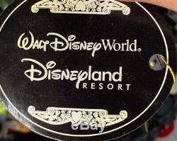 RARE Disneyland Resort VILLAINS Light Up Musical Snow Globe Disney World AMAZING