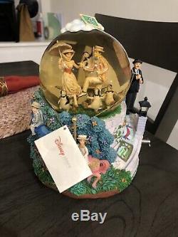 RARE Lets Go Fly A Kite Mary Poppins Statue/Snow Globe GREAT Condition