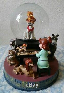 RARE and Retired Disney Oliver And Company Snow Globe Mint Cond