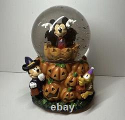 Rare Disney Mickey Mouse and Friends Snow Globe Halloween Grim Grinning Ghosts