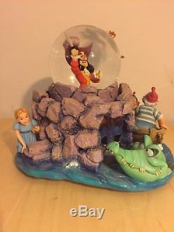 Rare Disney Peter Pan Snowglobe Captain Hook Smee Crocodile Water Globe Wendy