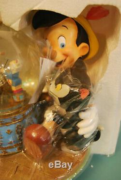 Rare Disney Pinocchio and Figaro Magic Musical Snow Globe NEW Brahm's Waltz
