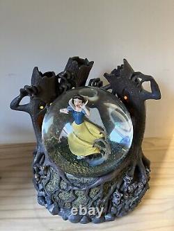 Rare Disney Snow White in the Haunted Woods Musical Light Up Snow Globe, READ