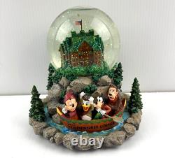 Rare Vintage Disney Resort Wilderness Lodge Mickey Donald Goofy Snow-Globe