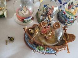Schmid Disney Aladdin Peter Pan Dalmation Pinocchio Snow Globe Pre-Owned Damaged