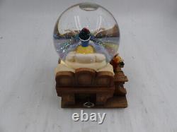 Snow White And The Seven Dwarfs Snowglobe With Light And Music Box Brahms Waltz