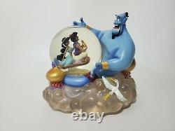 Super Rare Disney Snow Globe Alladin and Genie