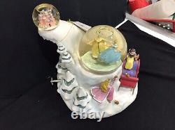 The Disney Store Musical-Castle+4 Princesses skating/2 Snow Globes-Rare-Vintage