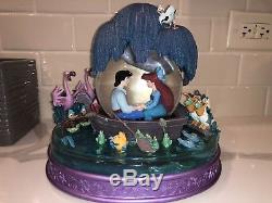 The Little Mermaid Ariel Disney Store Snowglobe EXTREMELY RARE