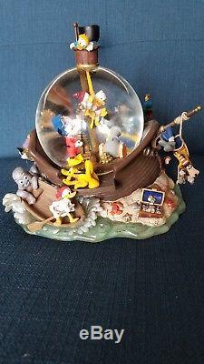Ultra-rare french Walt Disney Micky and crew ship and island Musical Snow Globe