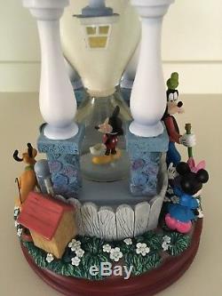 Very Rare Disney Mickey At Home Hourglass Snowglobe